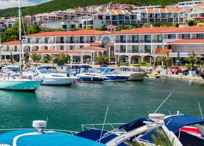 Complex Monastery 1 -marina Dinevi -saint Lejlighed